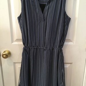 GAP sleeveless dress with pockets